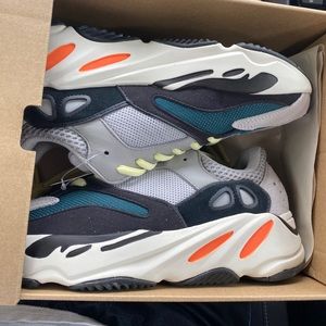 Wave runners size 10&11